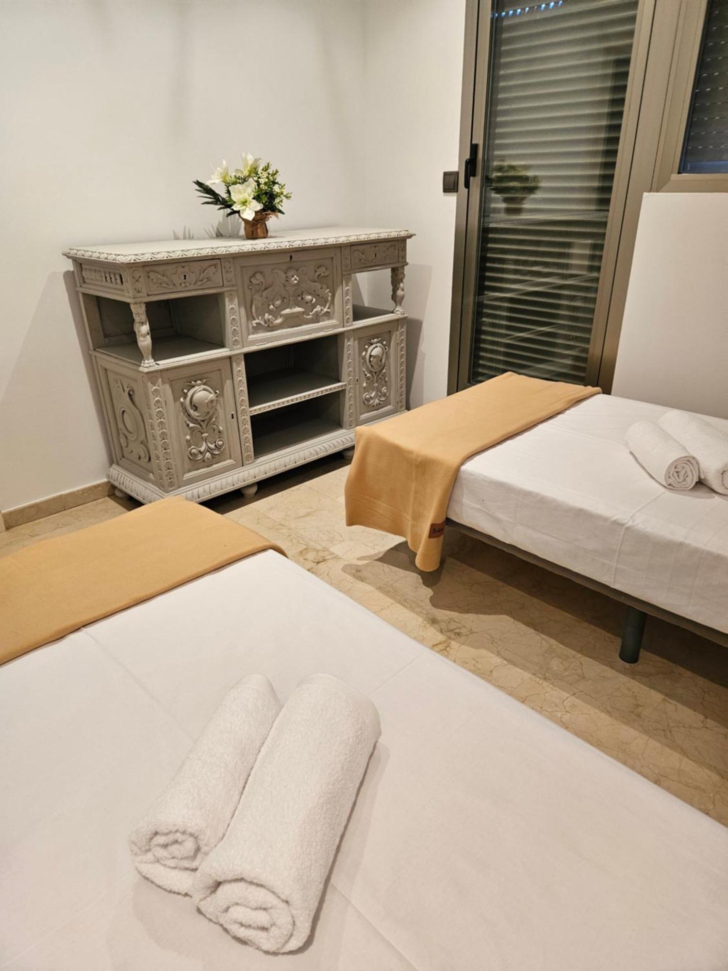 El Atico Apartment อาลิกันเต ภายนอก รูปภาพ
